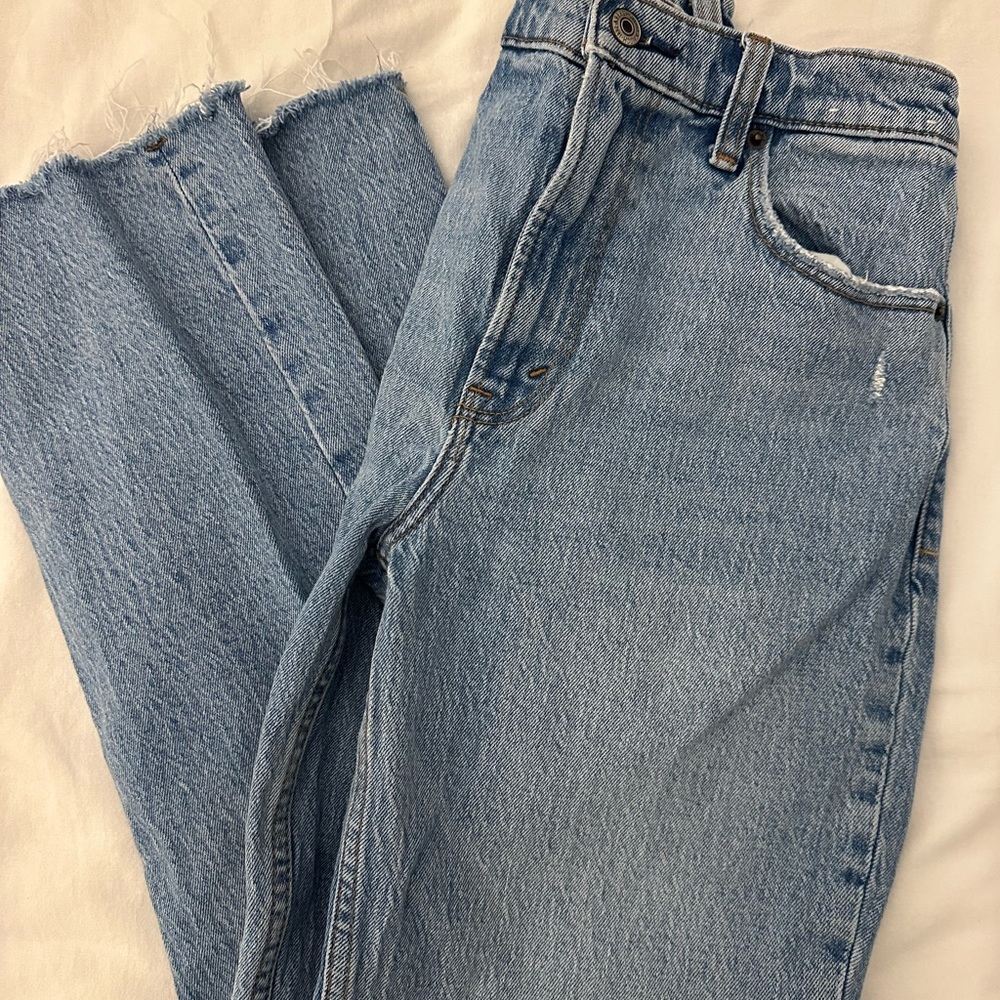 Abercrombie & Fitch 90s Straight High Rise